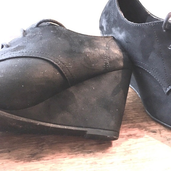 Black wedge shoes **SOLD** - Picture 6 of 6